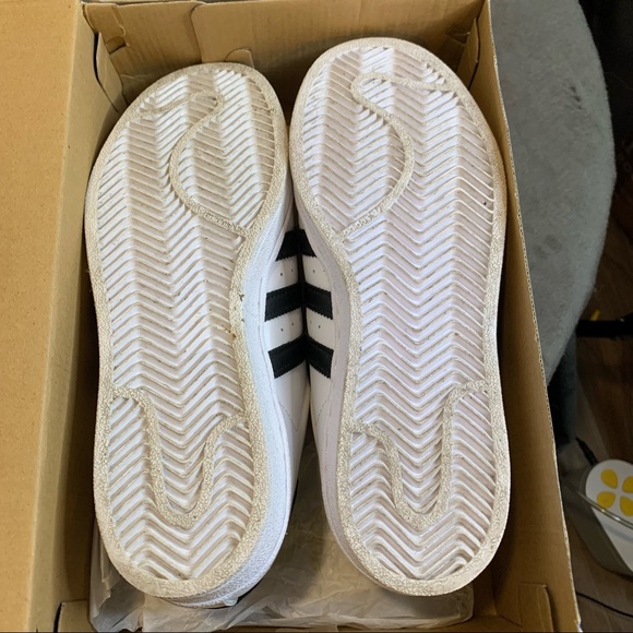 Adidas Superstar Size: Youth 5 Womens 7.5 - Picture 7 of 8